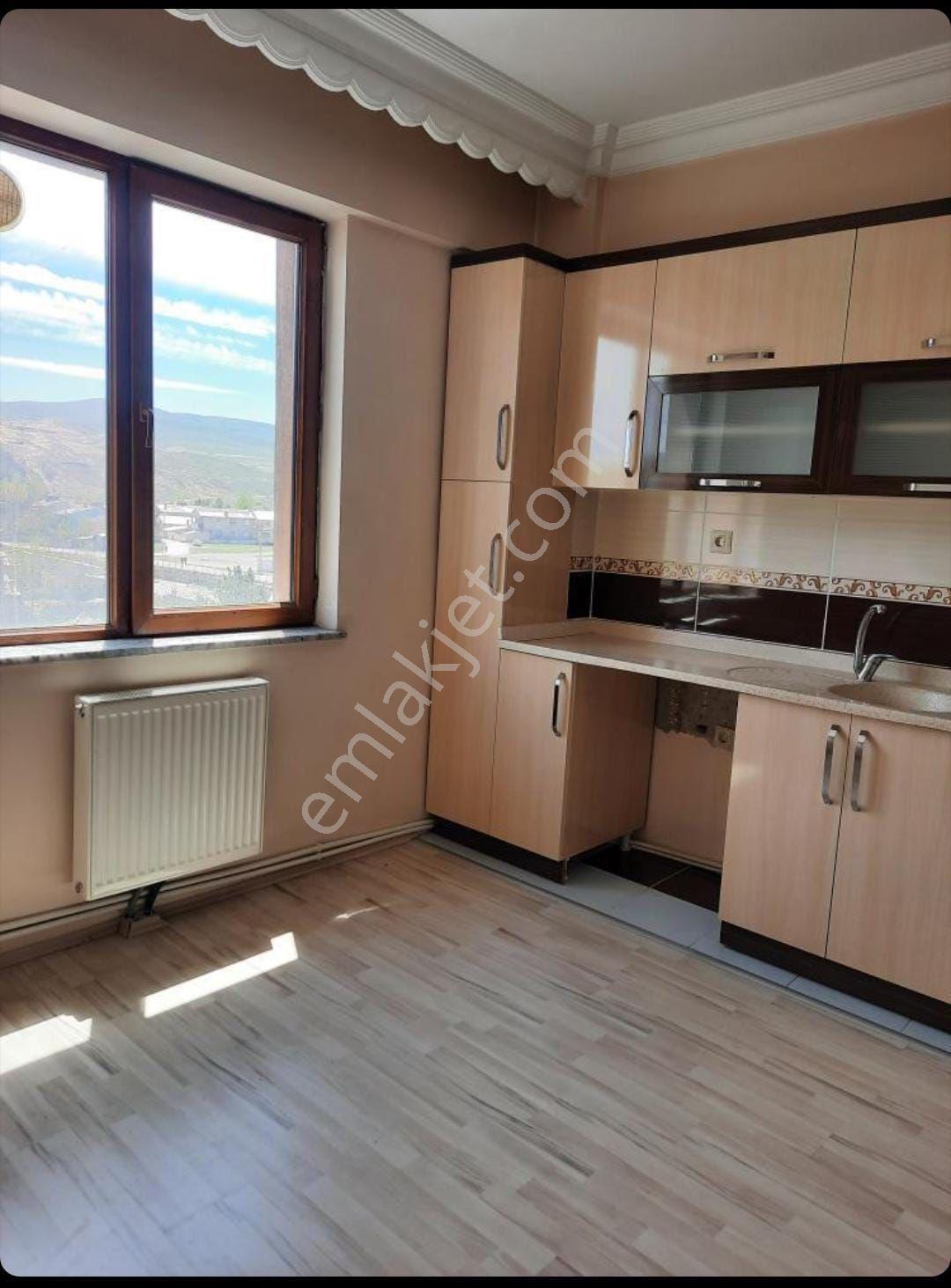 Aşkale Merkezde Kombili Daire