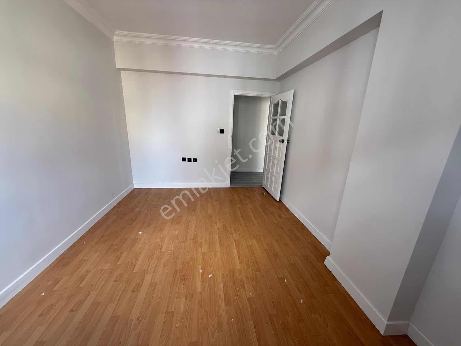 Yayla Mah.de 3+1 Ön Cephe Asansörlü 1.kat Kiralık Daire - Görsel 12