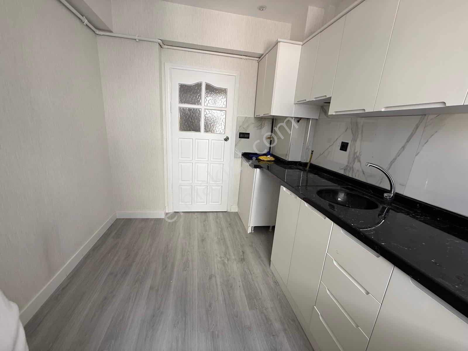Yayla Mah.de 3+1 Ön Cephe Asansörlü 1.kat Kiralık Daire - Görsel 3