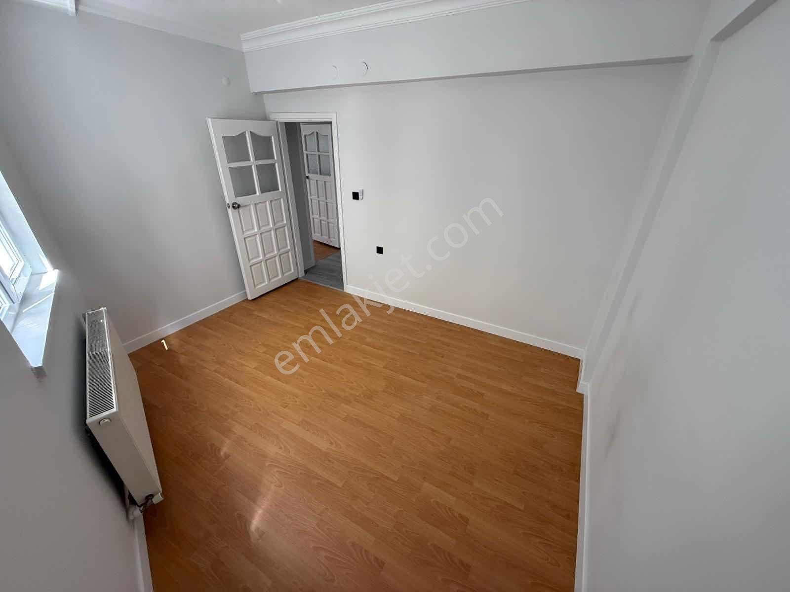 Yayla Mah.de 3+1 Ön Cephe Asansörlü 1.kat Kiralık Daire - Görsel 4