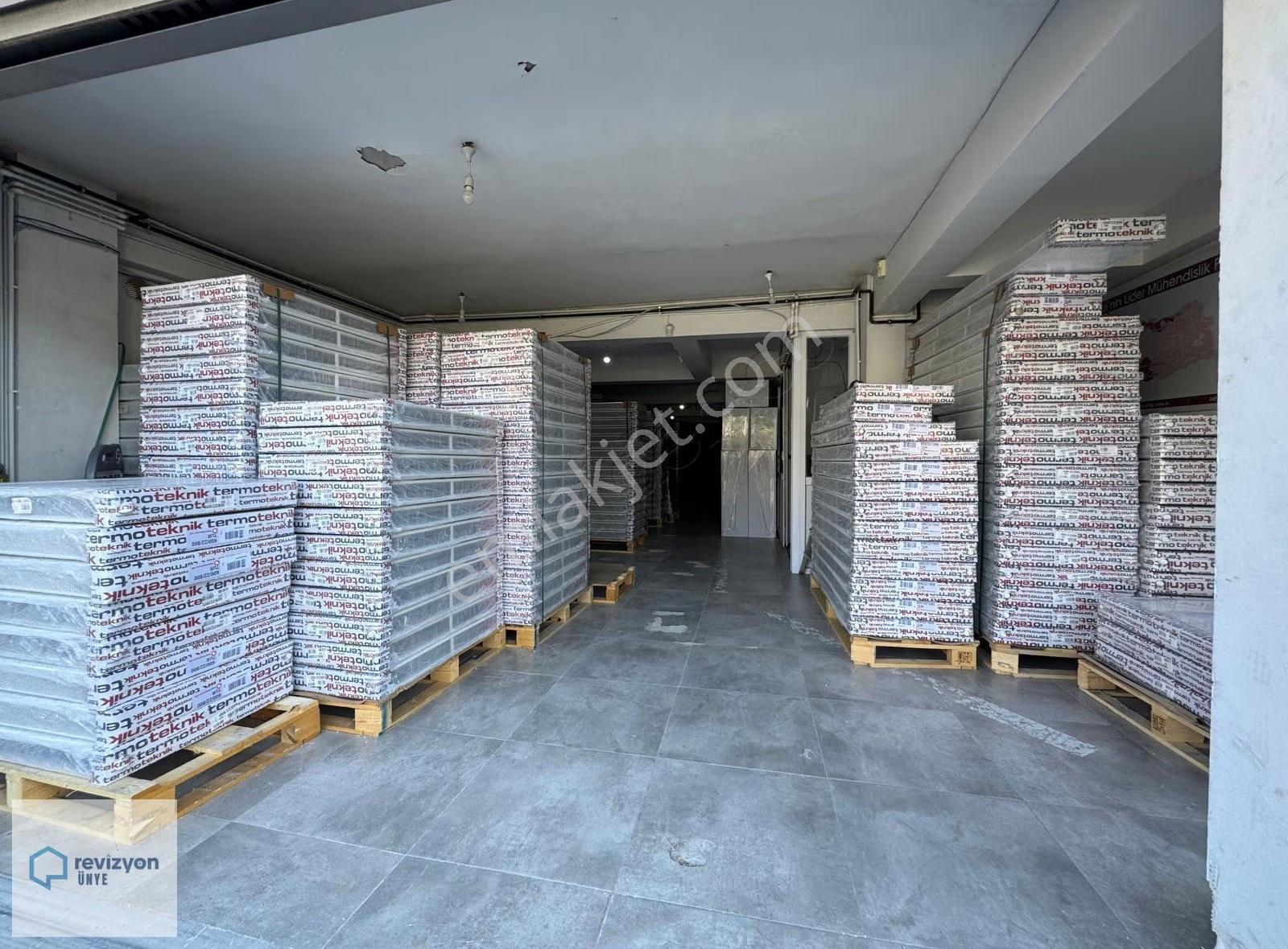 Revizyon'dan Niksar Caddesi Üzeri Kiracılı Dükkan Fırsatı!!! - Görsel 2