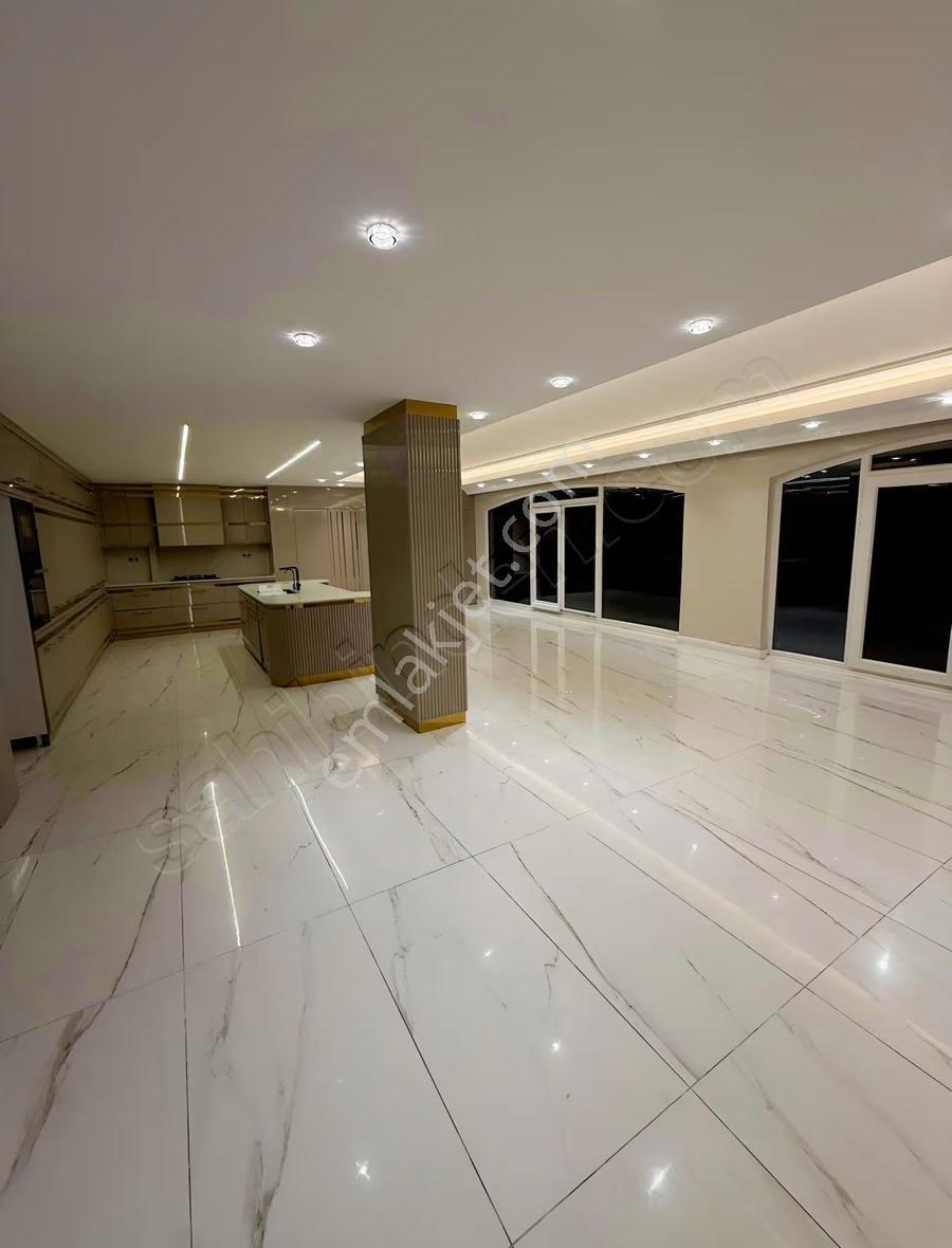 Seçkin Bir Yaşam: Günışığı Konaklarında Ultra Lüks Villa - Görsel 24