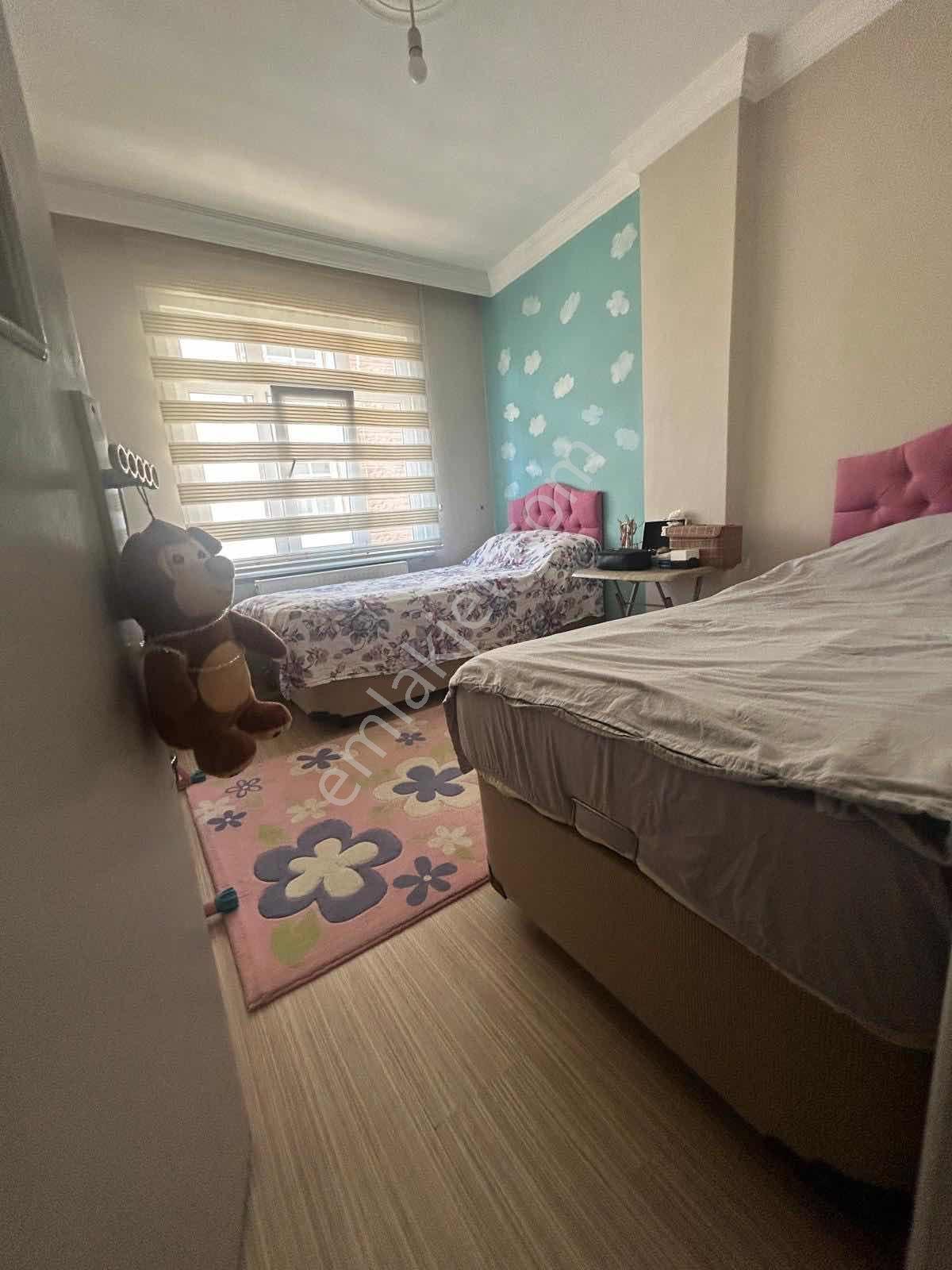 Tepebaşı Camii'ne Cadde Yakın 2.kat 2+1 100m2 Kombili Balkonlu - Görsel 2