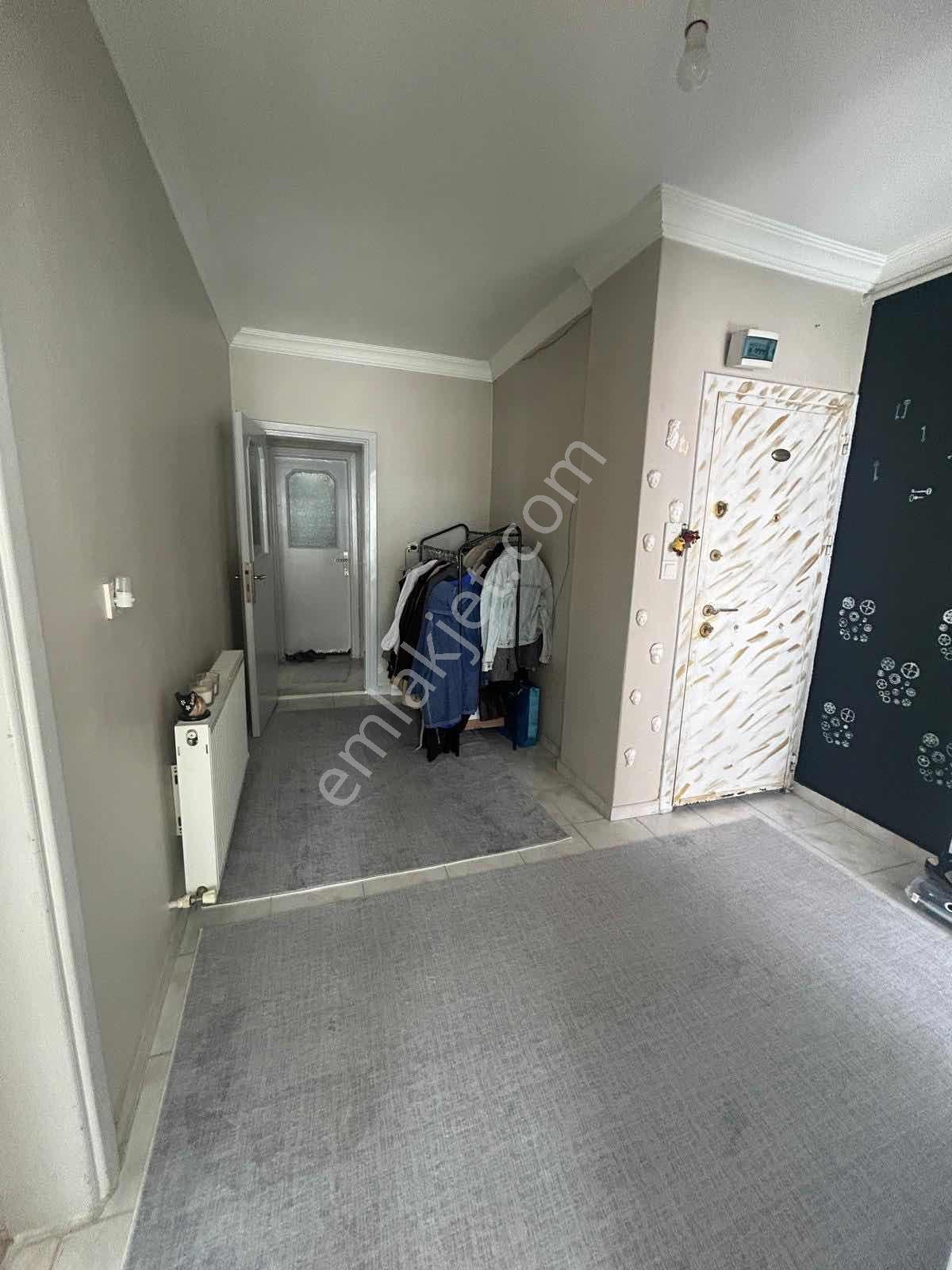 Tepebaşı Camii'ne Cadde Yakın 2.kat 2+1 100m2 Kombili Balkonlu - Görsel 24