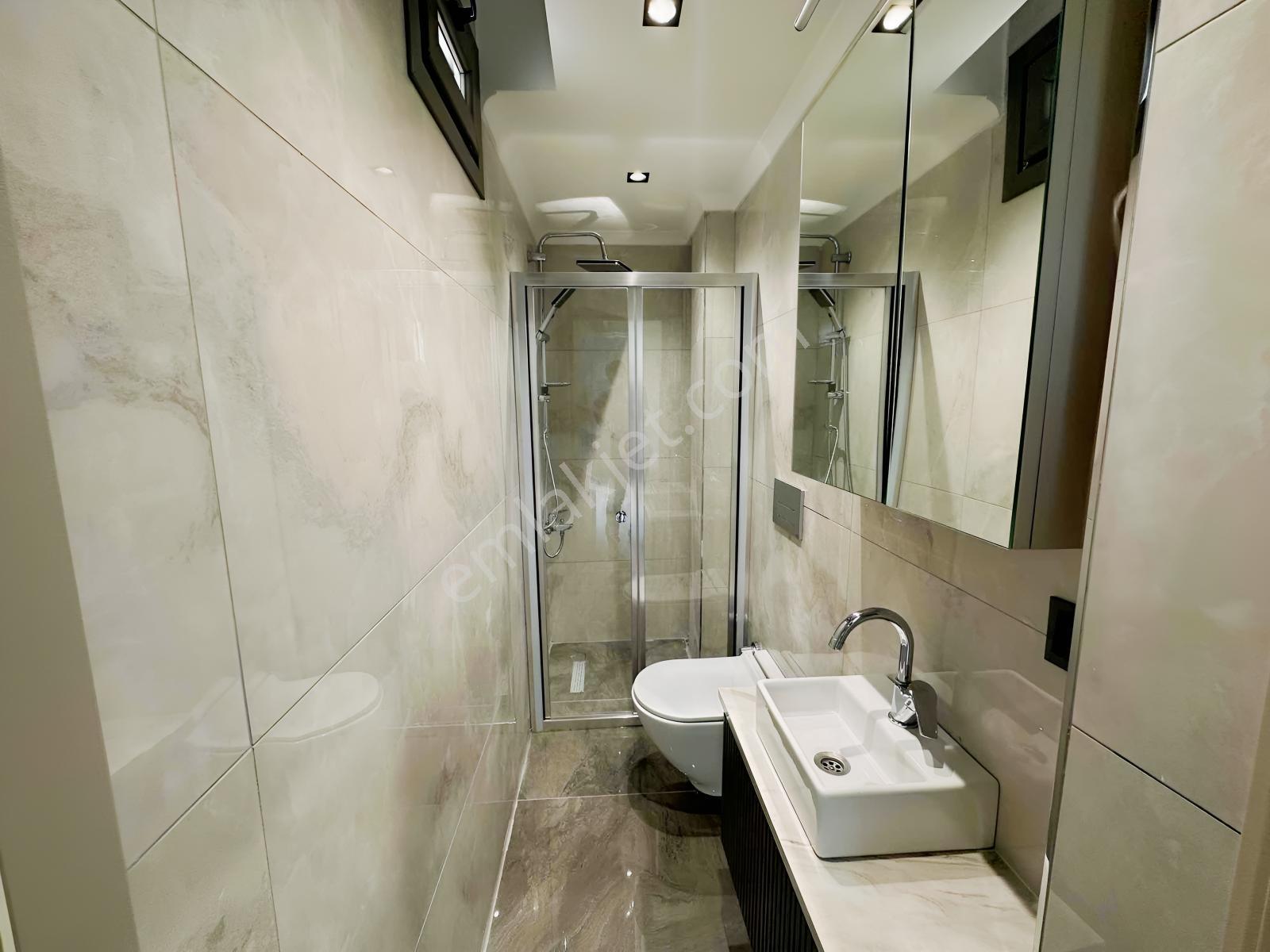 Beylikdüzü Dereağzı Mahallesi Es Marin Park Sitesi 3+1 Daire - Görsel 9