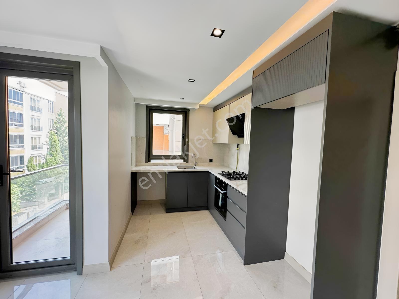 Beylikdüzü Dereağzı Mahallesi Es Marin Park Sitesi 3+1 Daire - Görsel 18
