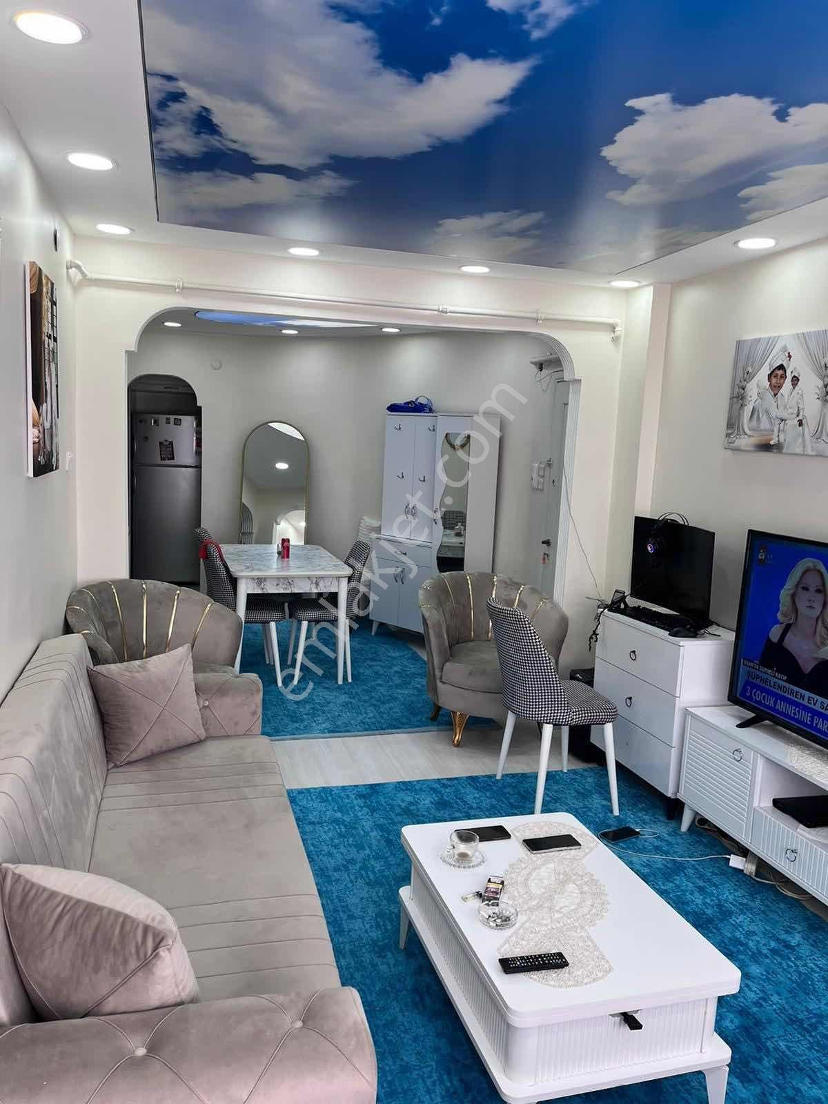 Sümbülefendi Hacıkadın Cd No.110 2+1 75m2 Yüksek Giriş Kiracılı - Görsel 11