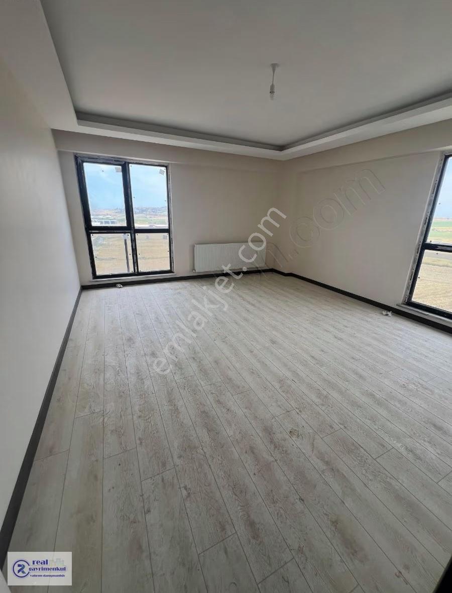 Laçin Rezidans Ted Koleji Karşısı Arakat Kiralık 2+1 Lüks Daire - Görsel 16