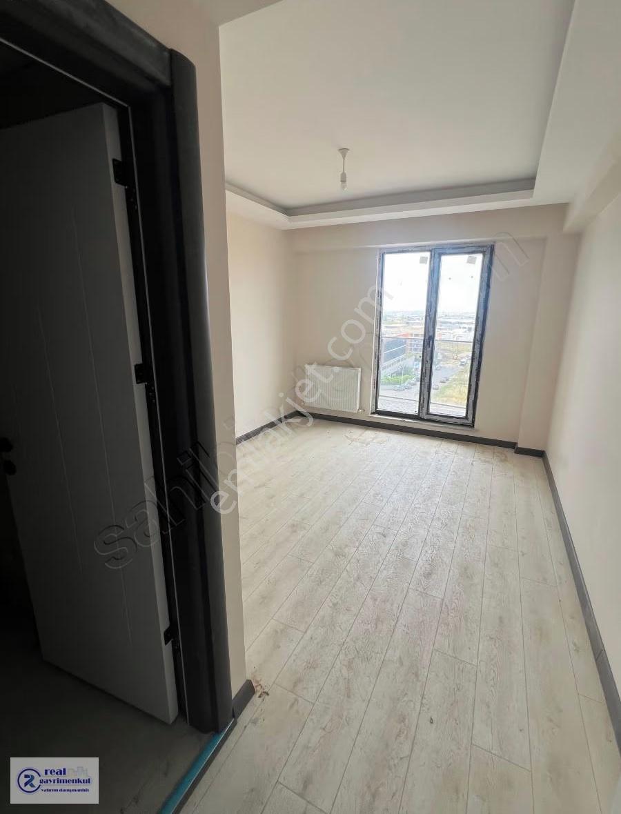 Laçin Rezidans Ted Koleji Karşısı Arakat Kiralık 2+1 Lüks Daire - Görsel 3