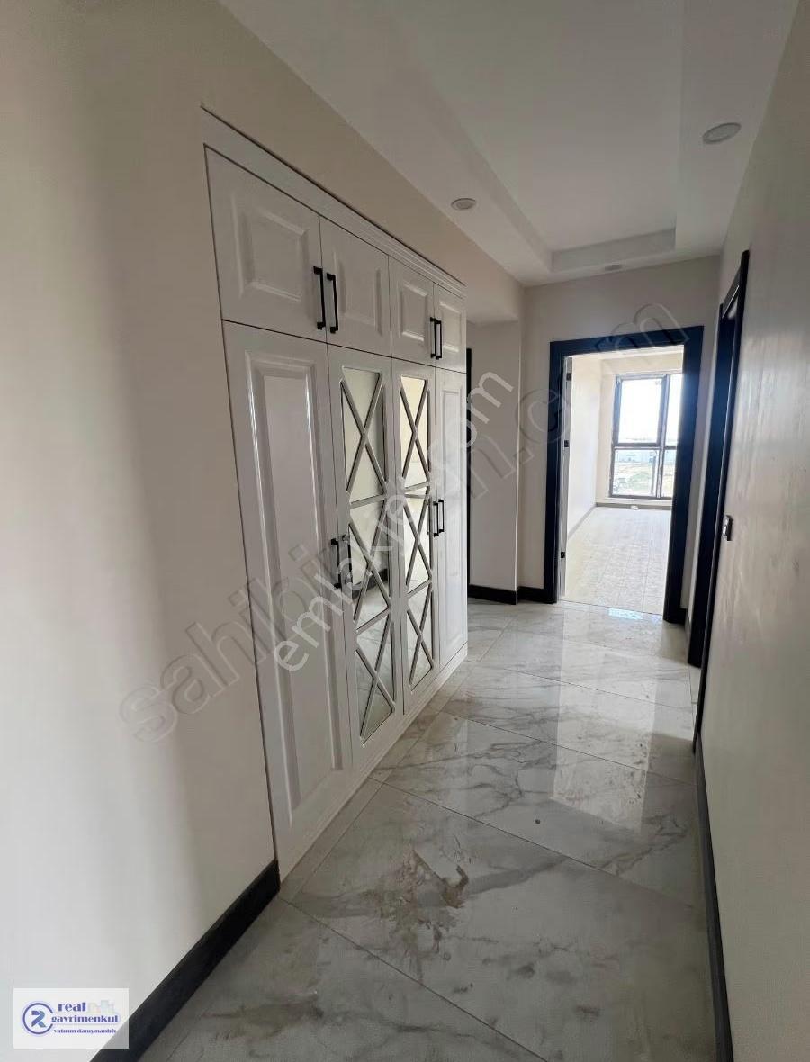 Laçin Rezidans Ted Koleji Karşısı Arakat Kiralık 2+1 Lüks Daire - Görsel 18