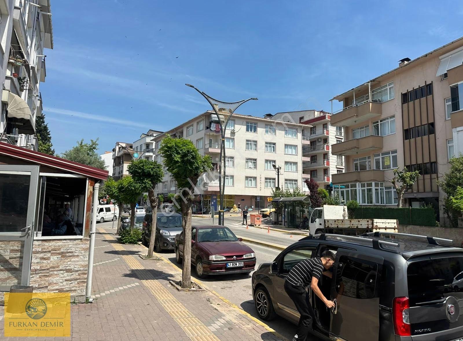 Furkan Demir'den Karamürsel İznik Yolu 2+1 Ara Kat Kiralık Daire - Görsel 18