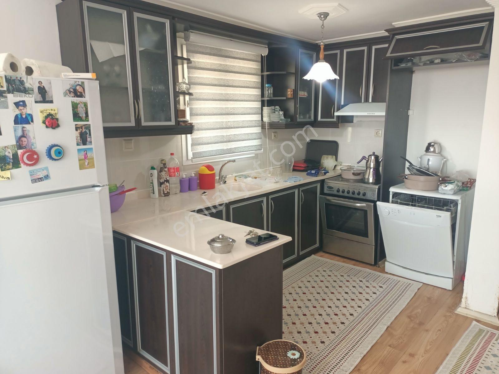 Kuştur Bölgesi Denize Yakin Havuzlu Site 3+1 Ebeveyn Banyolu - Görsel 5
