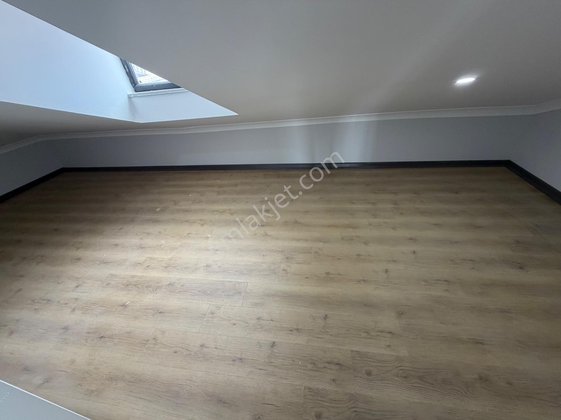 Taşoluk 2+1 Kiralık Asansörlü Sıfır Çatı Katı - Görsel 12