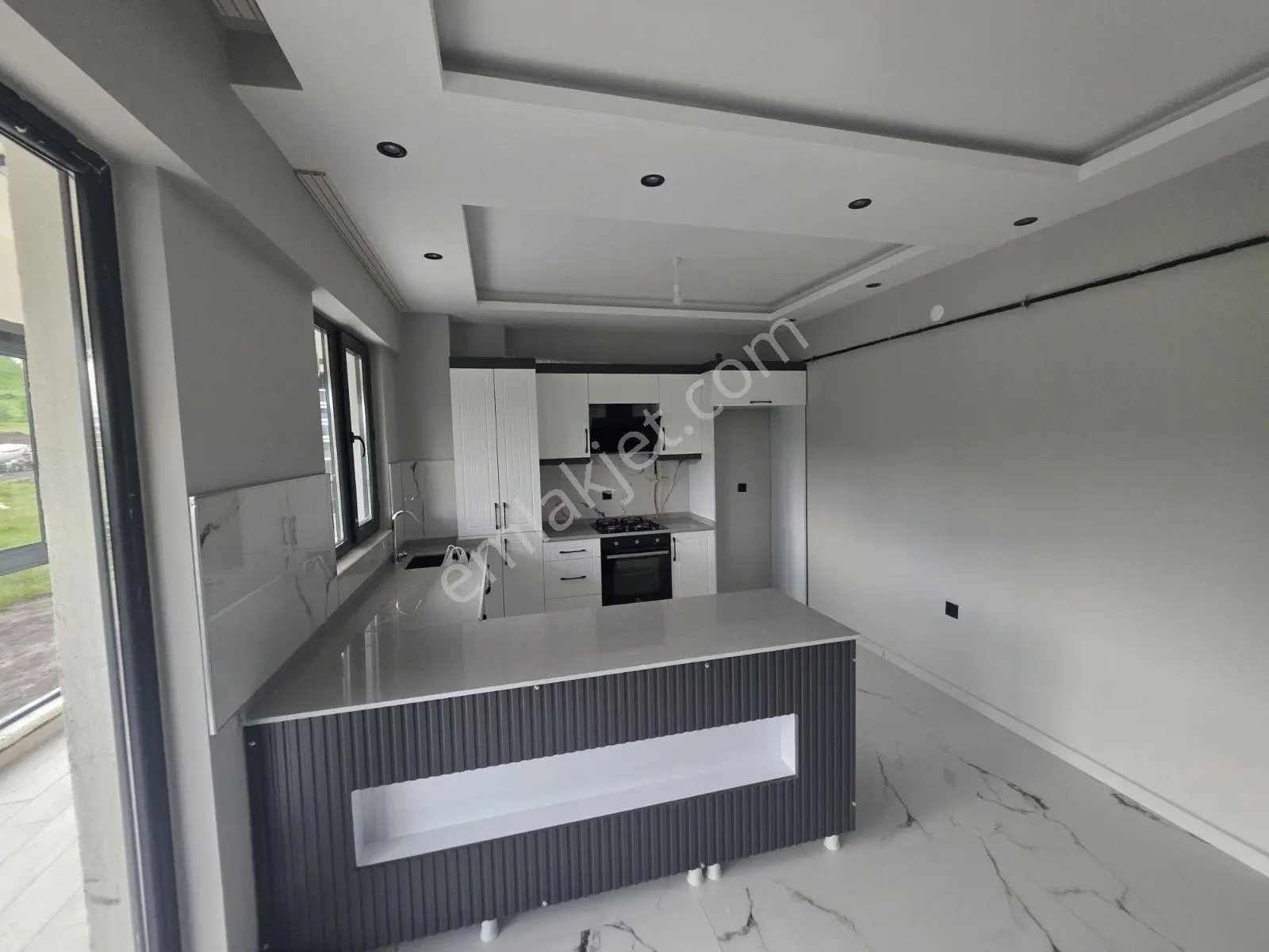 Emlak Dünyası Gym'den Yıldızkent'te Sıfır 3+1 Kiralık Daire