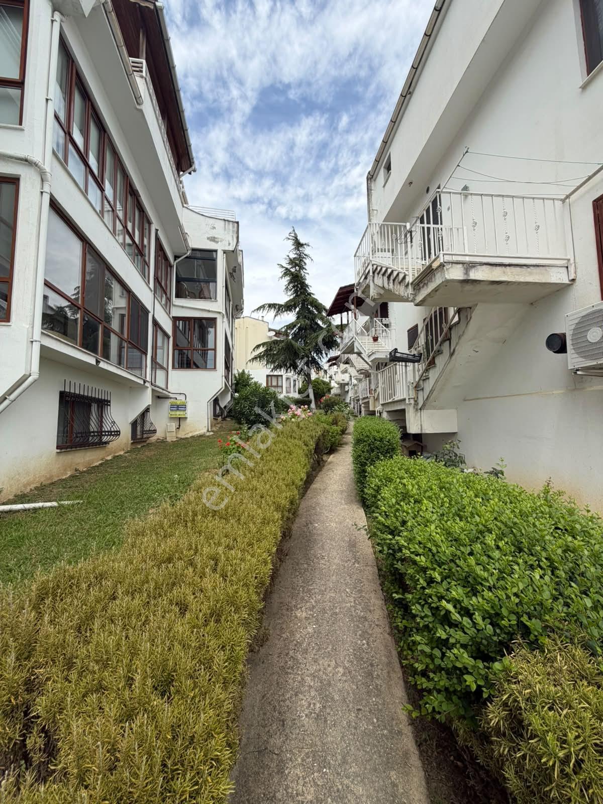 Tekirdağ Marmaraereğlisi Nde Denizle İç İçe 3+1 Satılık Yazlık