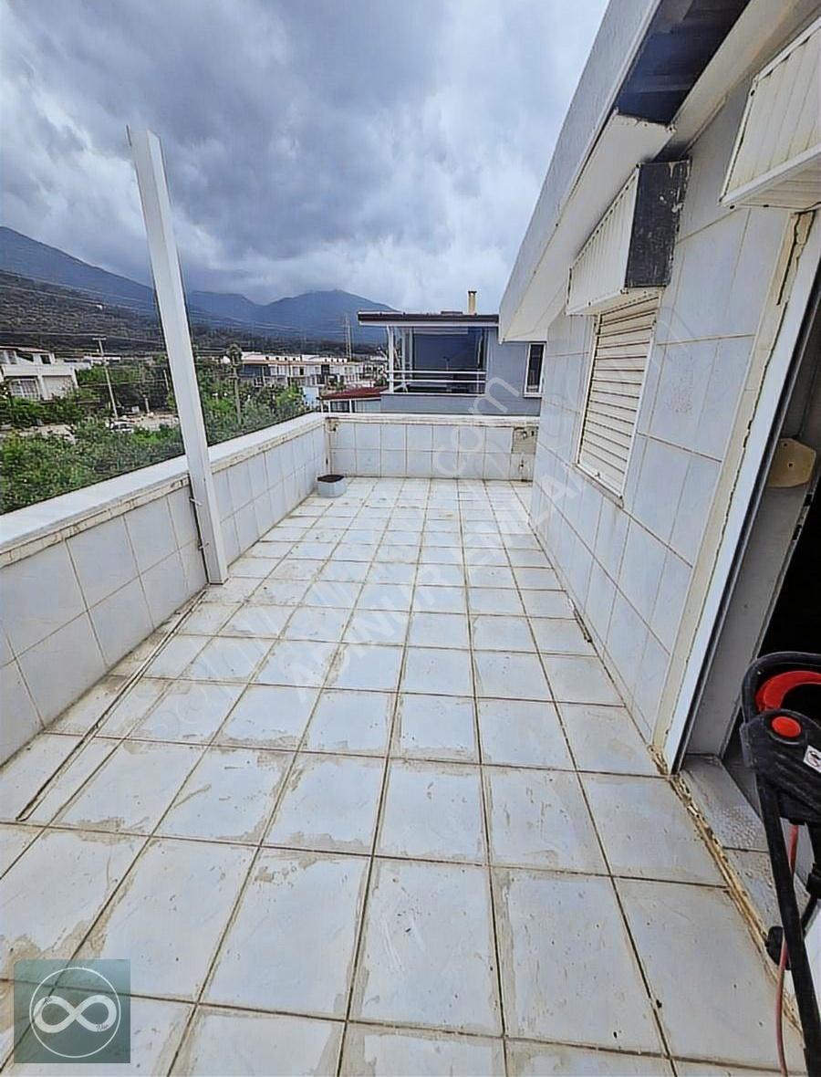 Kuşadası Guzelcamlida Geniş Bahçeli Villa - Görsel 6