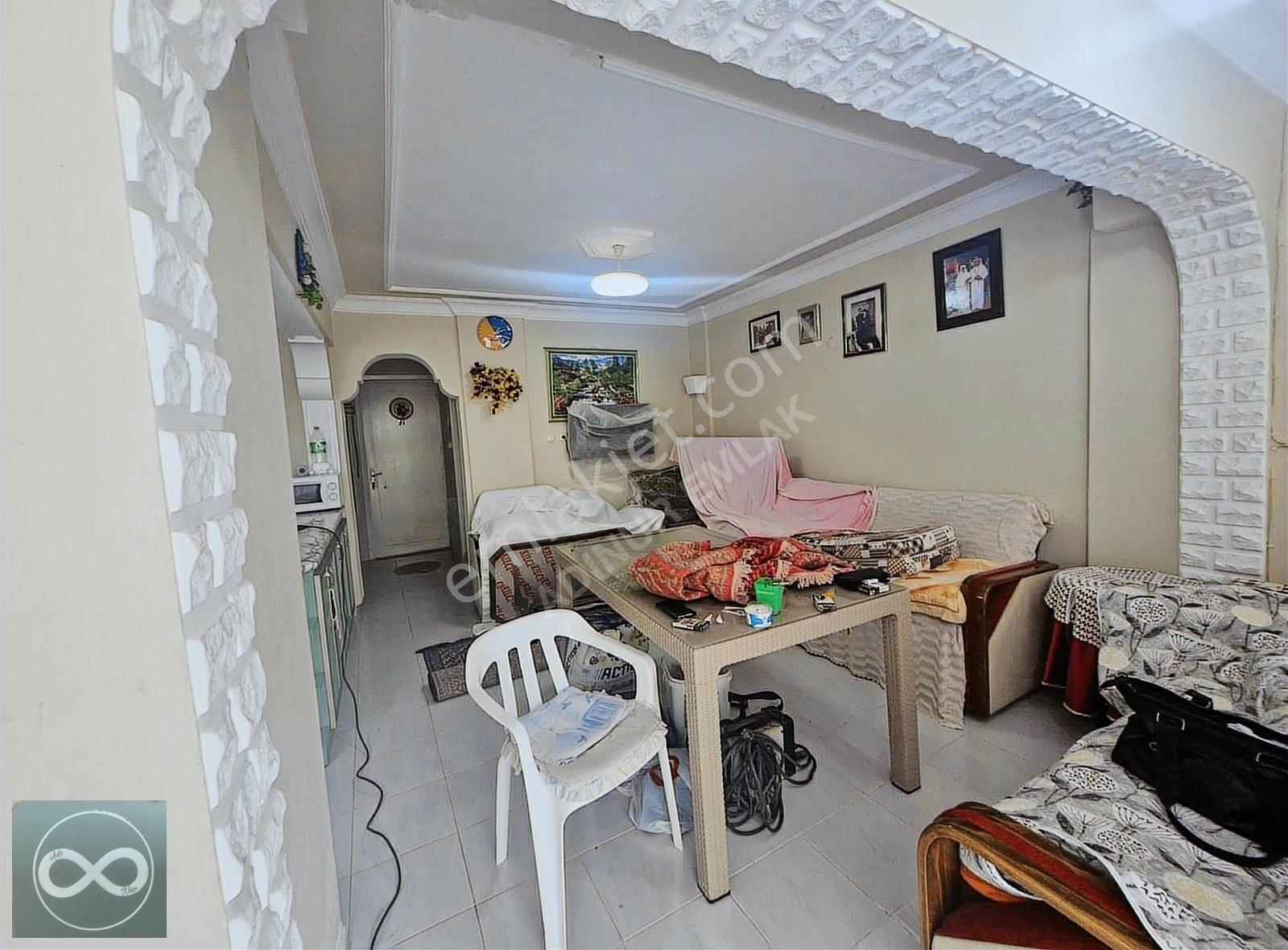 Kuşadası Guzelcamlida Geniş Bahçeli Villa - Görsel 11