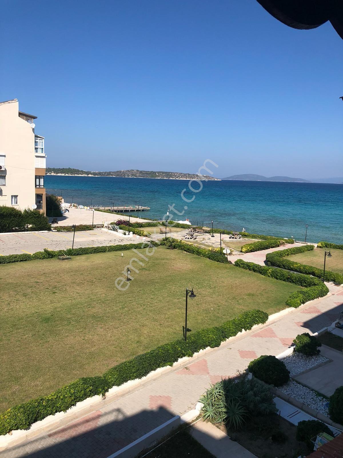 Boyalık Otel Yanı Denize Sıfır Özel Plajlı Sitede 3+1 Tripleks - Görsel 9