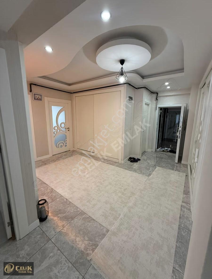 ▂▃▅ Çelik Emlakkk ▅▃▂ Merkezi Konumda Satılık Ara Kat 4+1 - Görsel 5