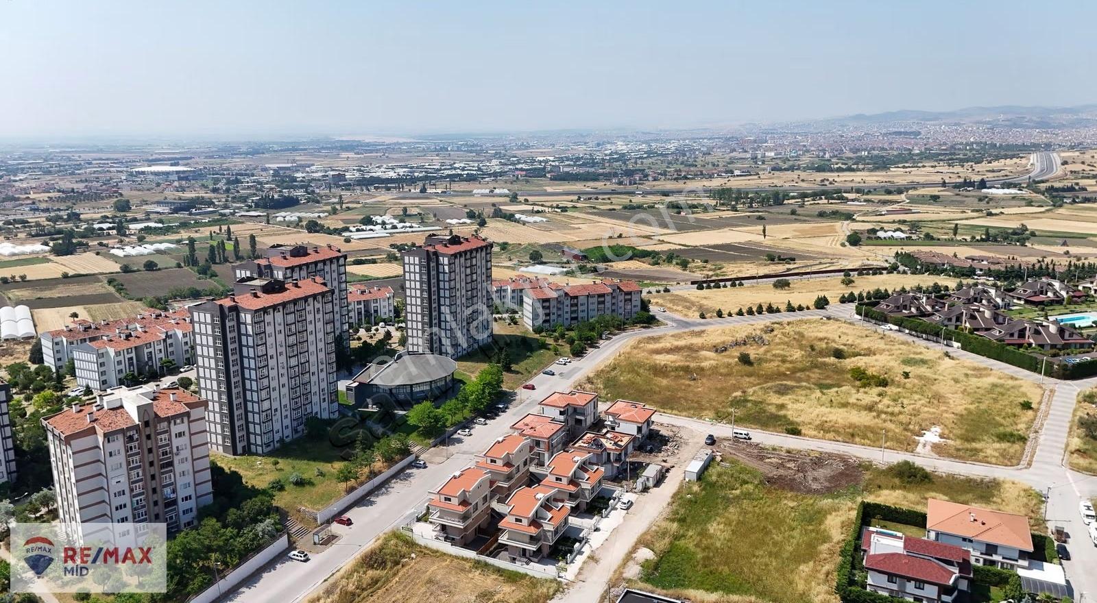 Re/max Mid'den Yenimahalle'de Satılık 345 M2 Tripleks Villa - Görsel 7