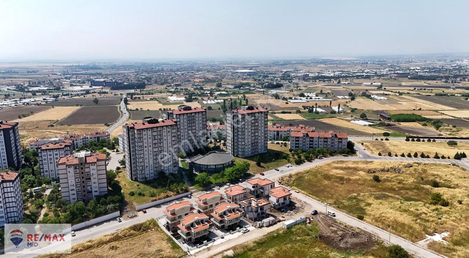 Re/max Mid'den Yenimahalle'de Satılık 345 M2 Tripleks Villa - Görsel 6