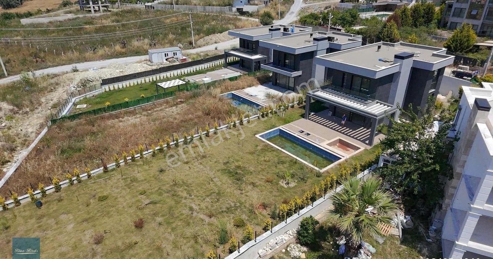 Deniz Manzaralı 6 + 2 Fırsat Villa - Görsel 15