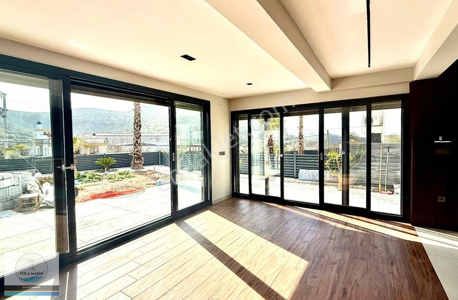 Foça Ilıpınar Merkezde Butik Site İçinde Kiralık 2+1 Villa - Görsel 10