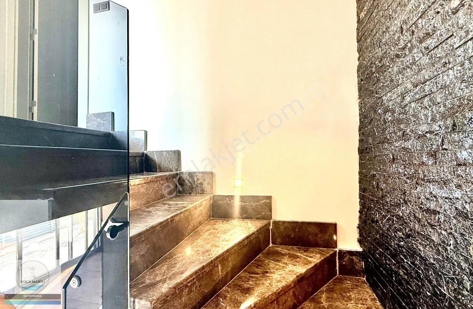 Foça Ilıpınar Merkezde Butik Site İçinde Kiralık 2+1 Villa - Görsel 14