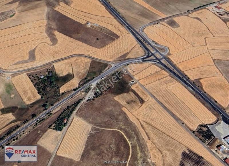 Re/max Central'dan Yıldızeli Menteşe'de 5.124m2 Yola Cephe Tarla - Görsel 3