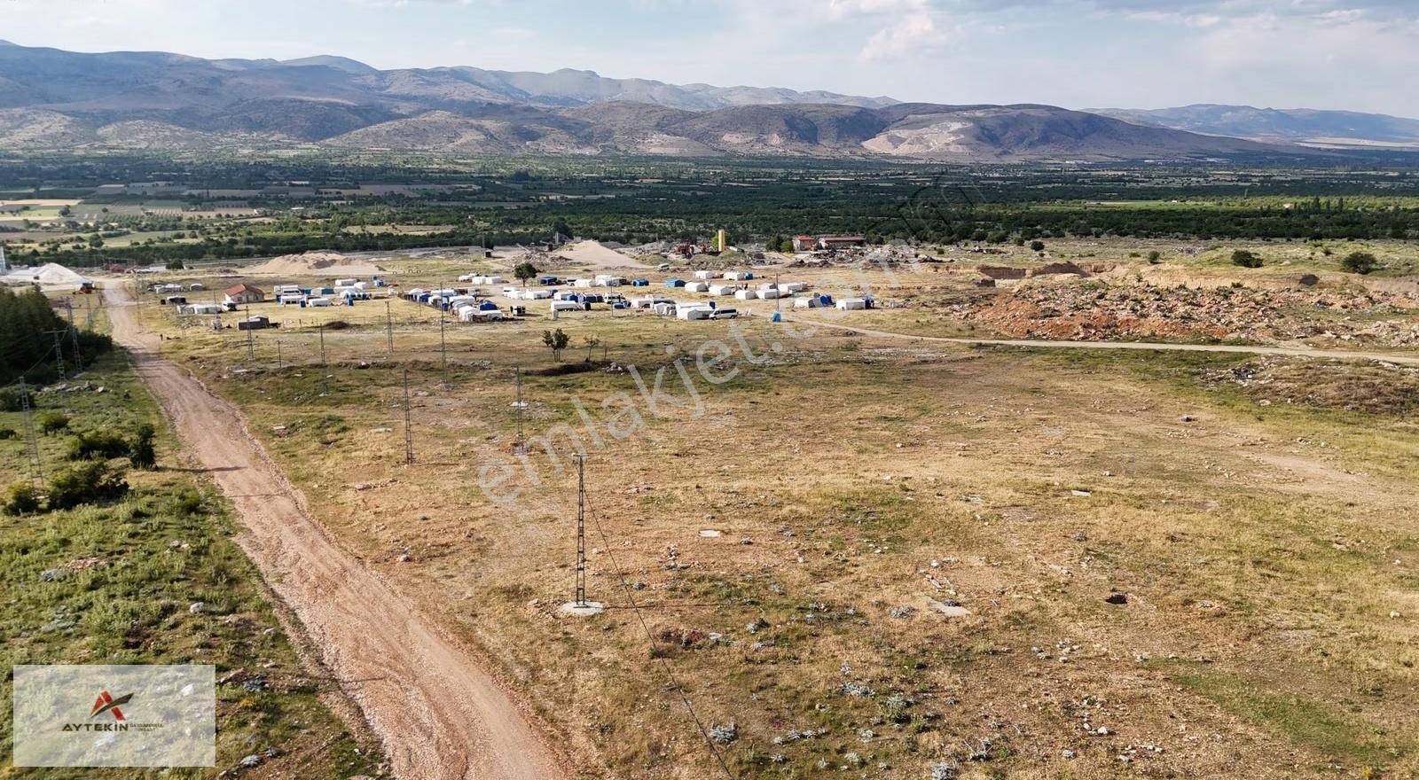 Isparta Senirkent Yassıören Mh'nde 5.958 M² Sanayi İmarlı Arsa - Görsel 2