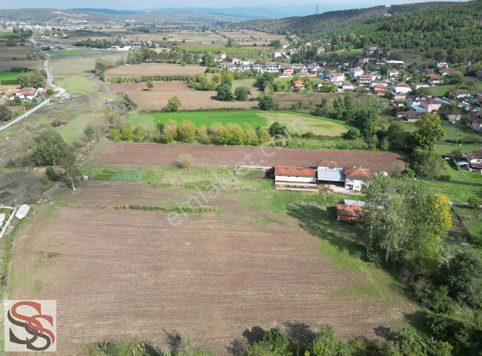 Söğütlü Akarca 3.830 M² Yatırımlık Konut İmarlı Arsa Ve Tarla - Görsel 11