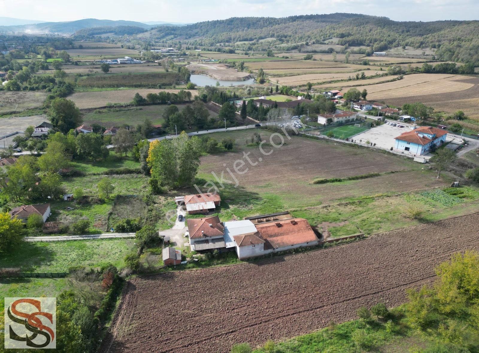 Söğütlü Akarca 3.830 M² Yatırımlık Konut İmarlı Arsa Ve Tarla - Görsel 6