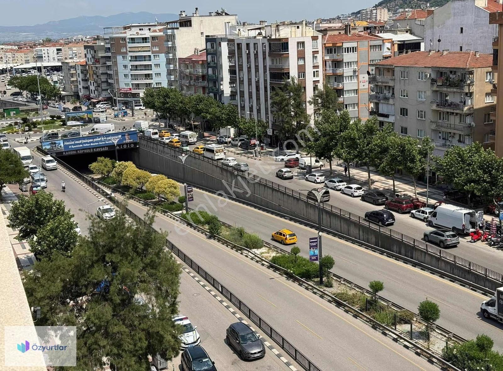 Özyurtlar'dan Yeni Mahalle'de Sürat Yolu Üzeri Asansörlü Kiralık