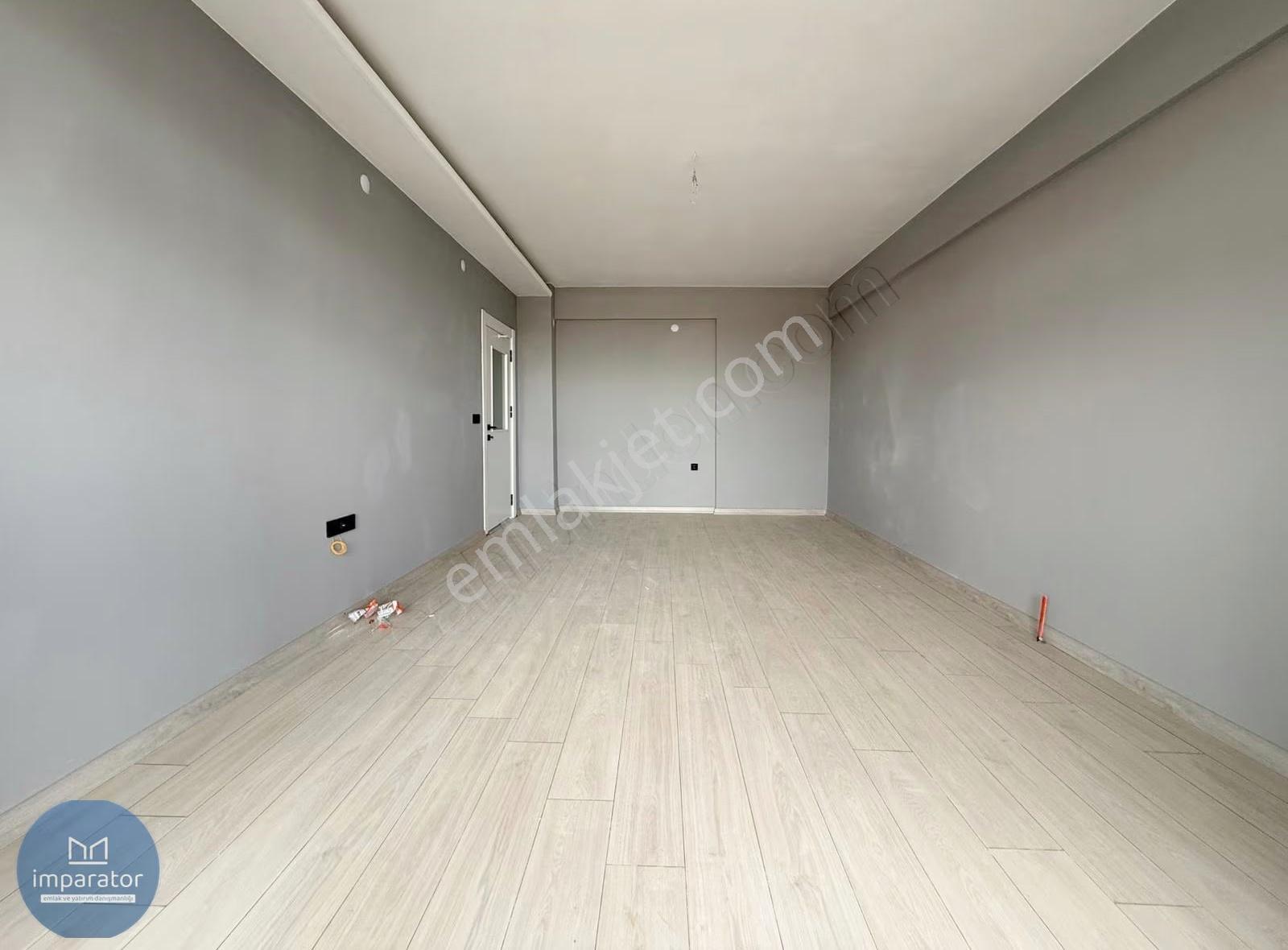 İmparator | Şehir Manzaralı / Ara Katta / Kök Tapu / 140m²/ 3+1 - Görsel 22