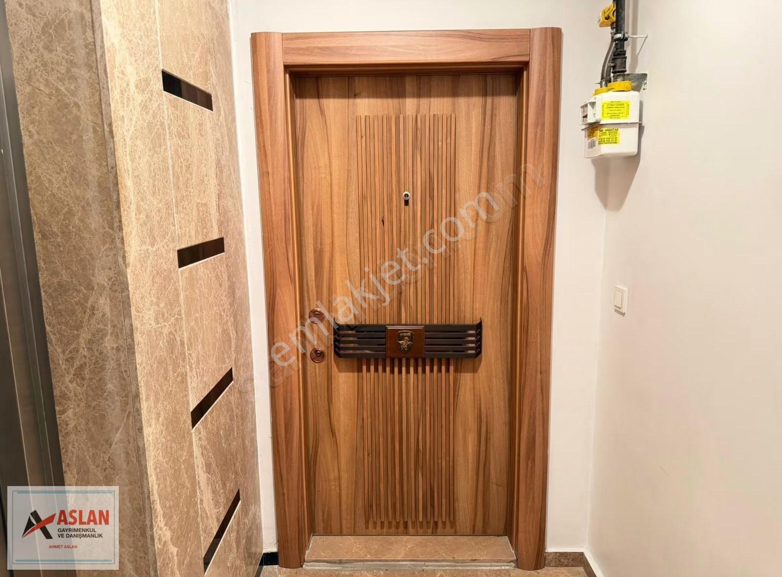 Çengelköy Natoyolu Caddesinde Giriş Kat 2+1 İşyeri Home Ofis - Görsel 8