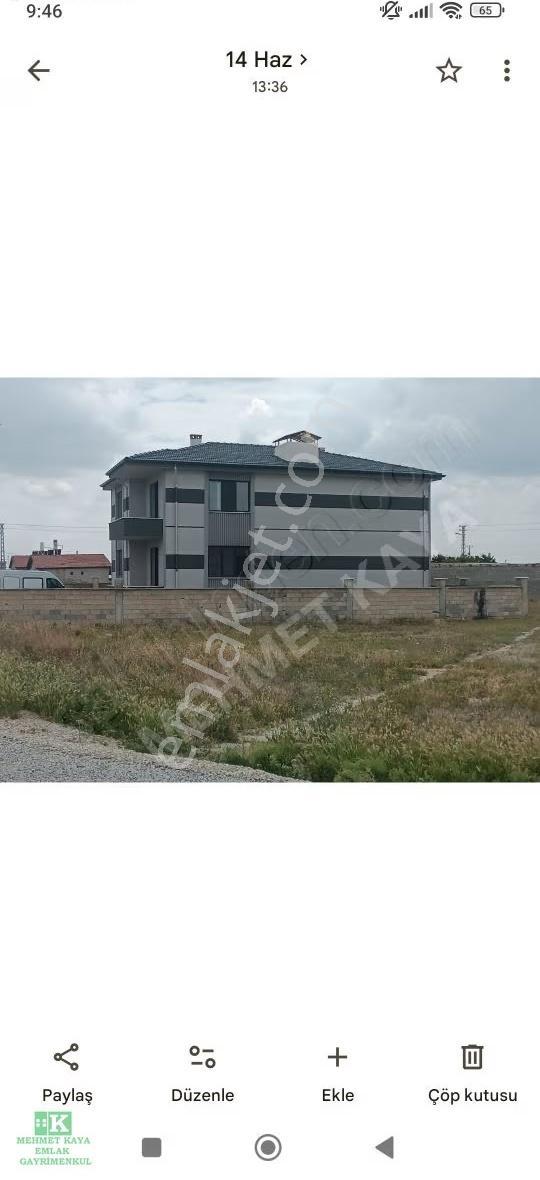 Saraçoğlunda Villalık 976 Metre Arsa