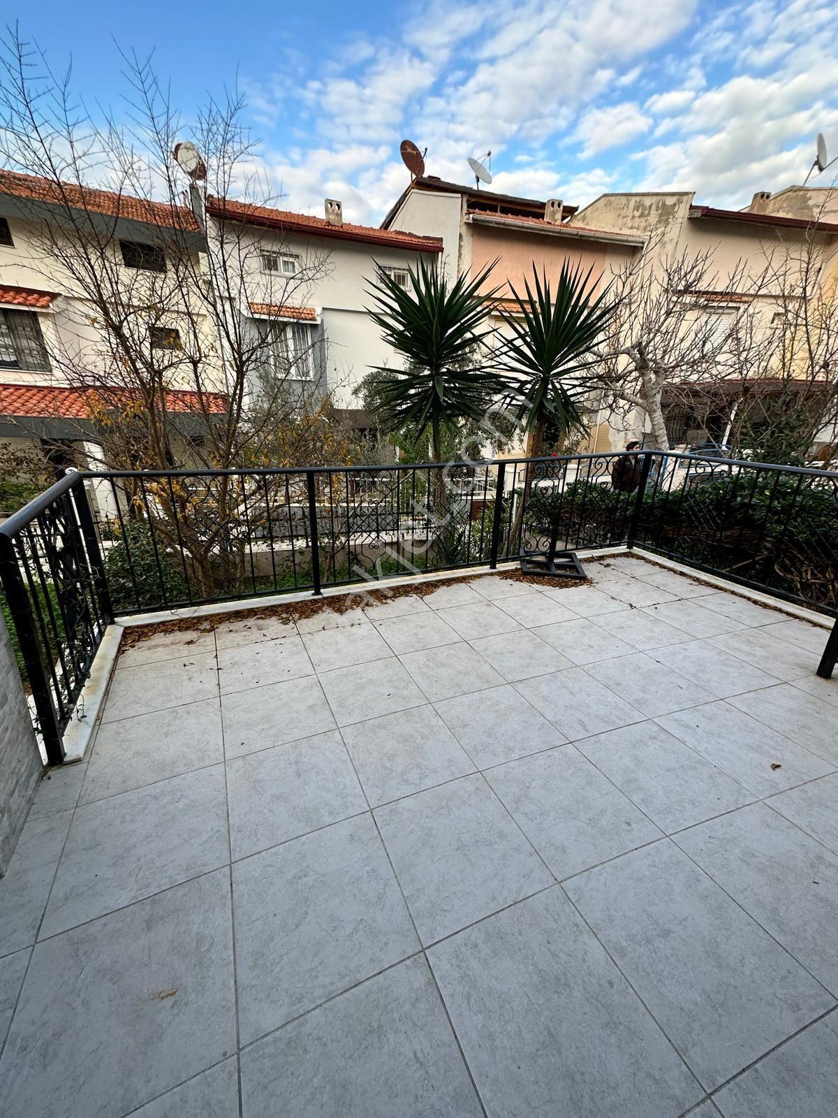 Kuşadası Kadınlar Denizi Mevki Bos Kiralık Villa - Görsel 15