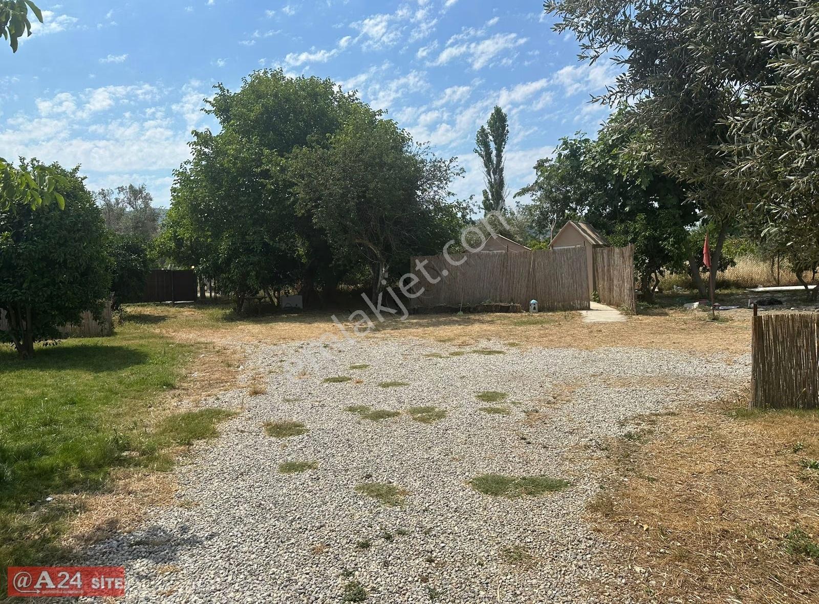 A24 Site Emlak Güzelbahçe Yalıda Merkezi Konumda Kiralık Tarla - Görsel 19