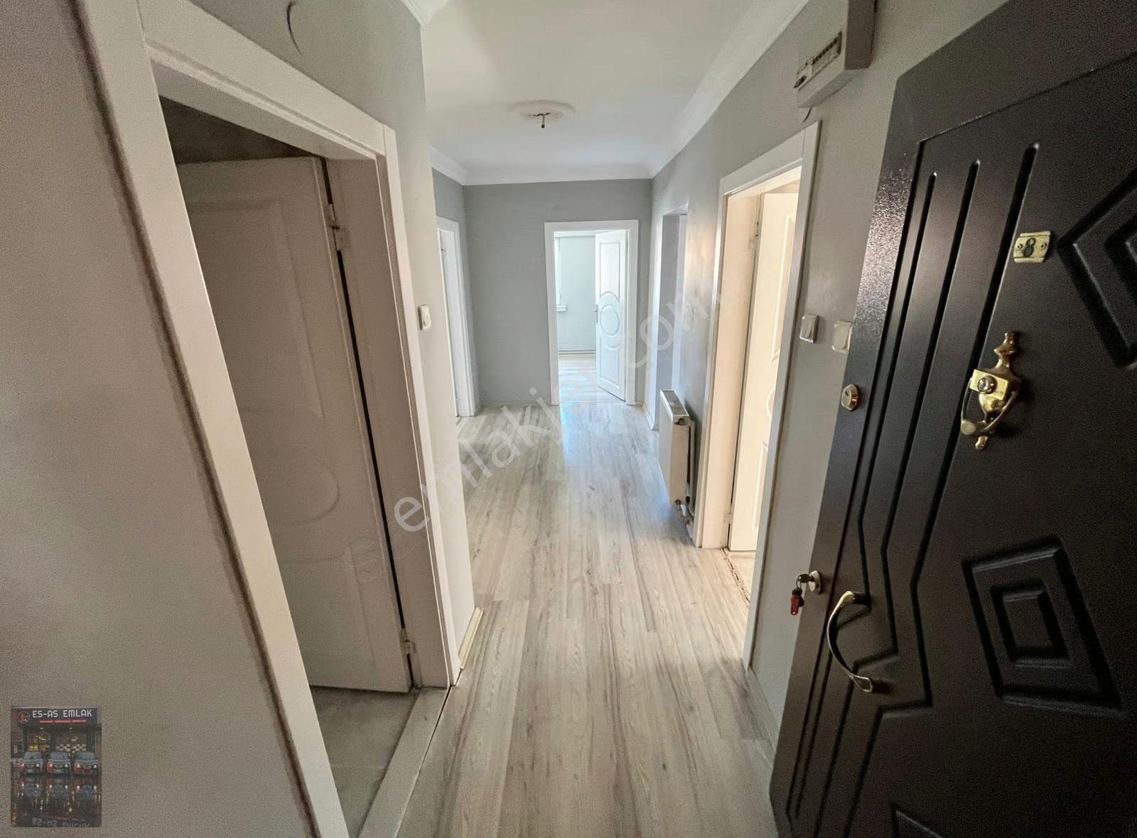 Es As Emlak'tan Mareşal Çakmak Mh Ara Katta Yapılı Kiralık 3+1 - Görsel 33