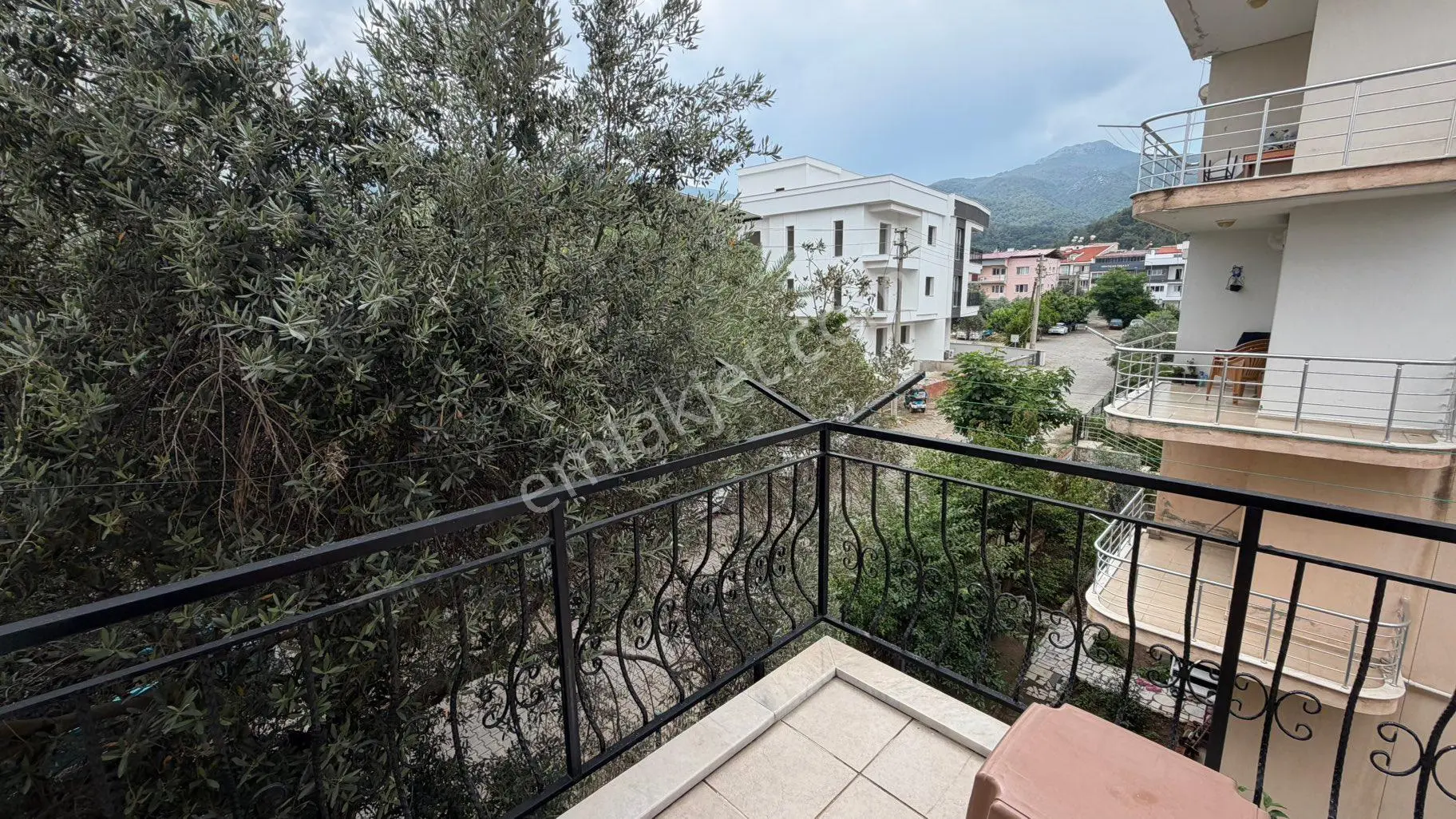 Kuşadası Güzelçamlıda Eşyalı Satılık 3+1 Masrafsız Daire - Görsel 10