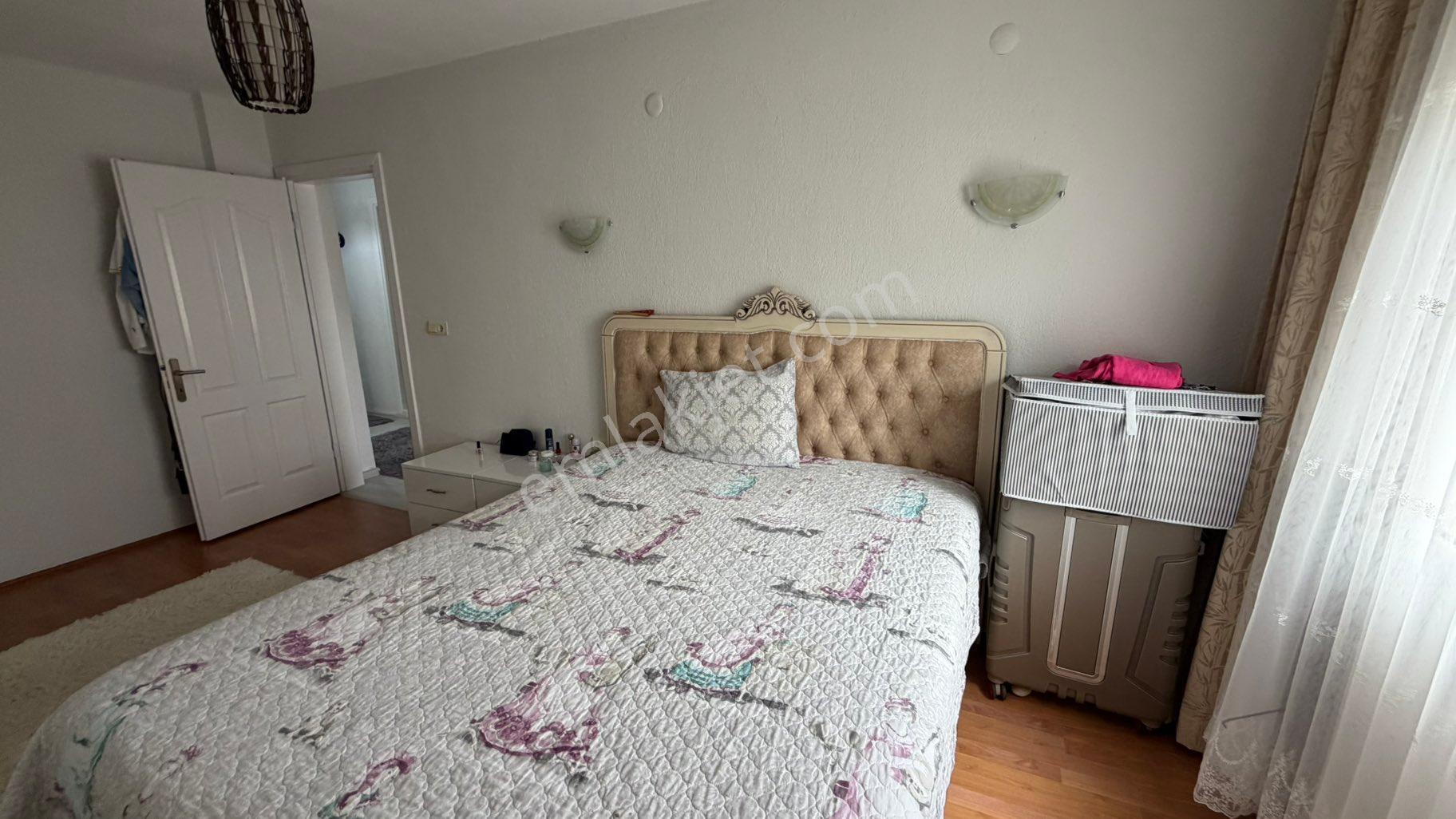 Kuşadası Güzelçamlıda Eşyalı Satılık 3+1 Masrafsız Daire - Görsel 32
