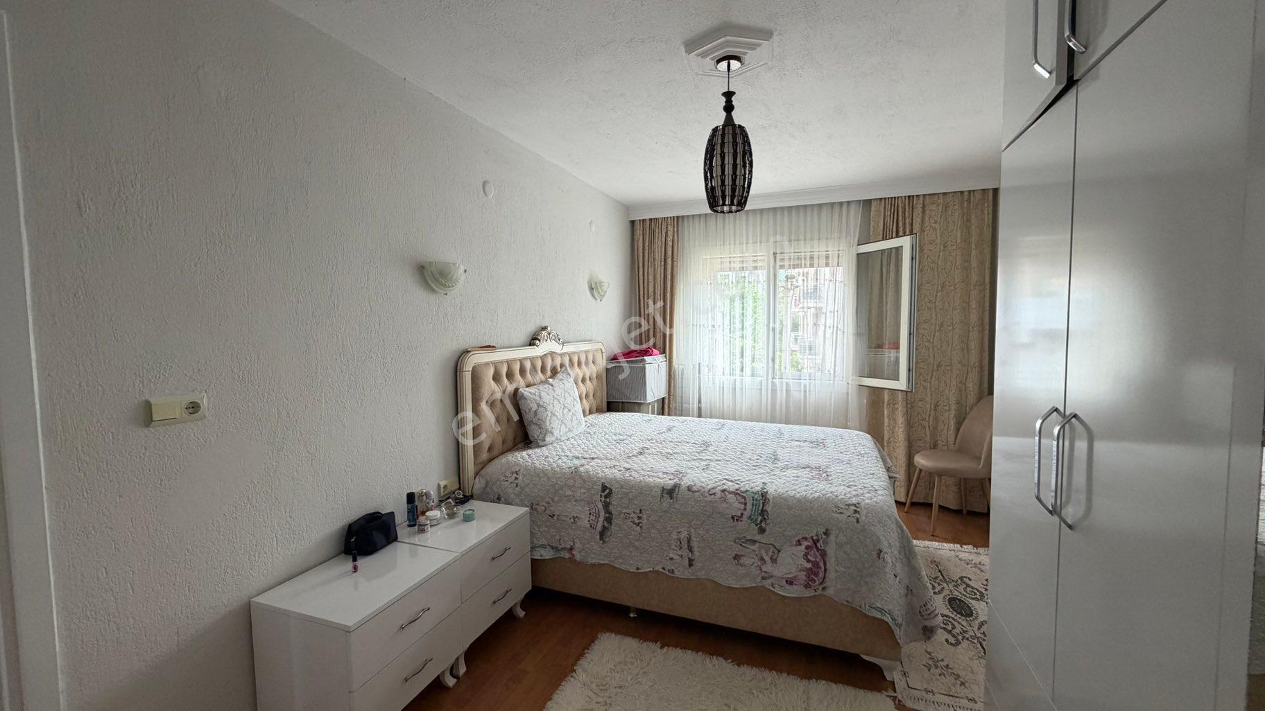 Kuşadası Güzelçamlıda Eşyalı Satılık 3+1 Masrafsız Daire - Görsel 18