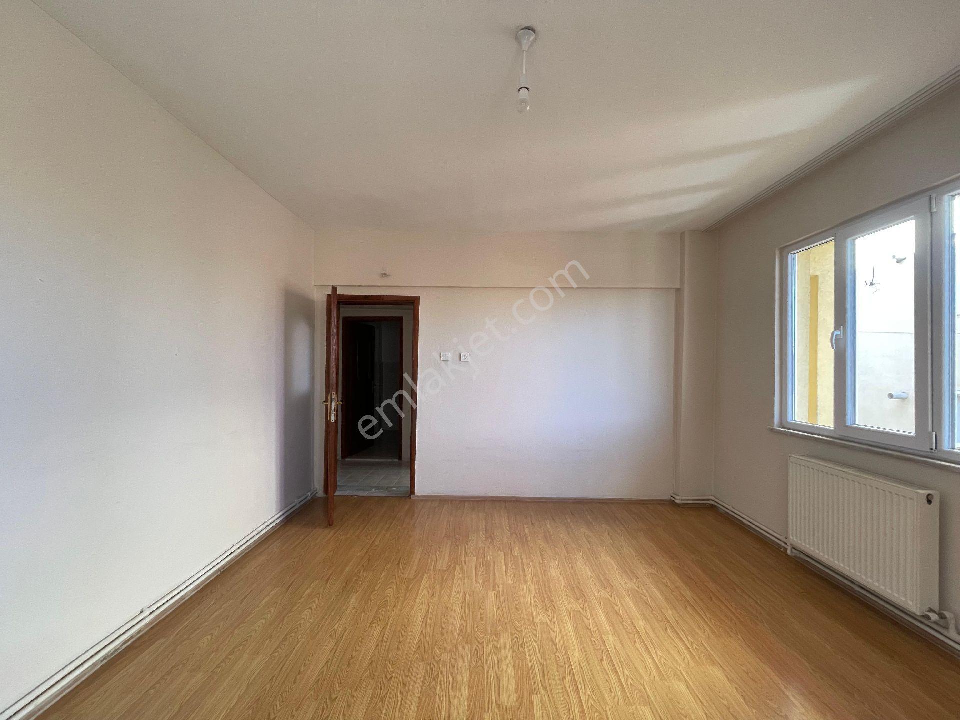 Sahibinden Acill 2+1 Amfi Tiyatro Yanında Kiralık Daire - Görsel 2