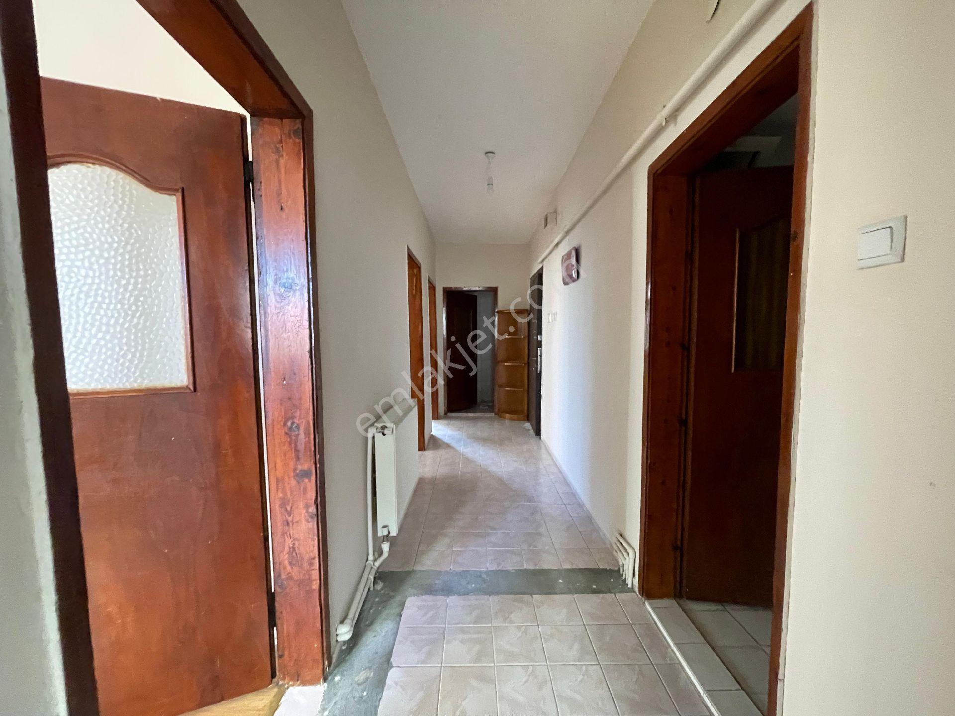 Sahibinden Acill 2+1 Amfi Tiyatro Yanında Kiralık Daire - Görsel 15