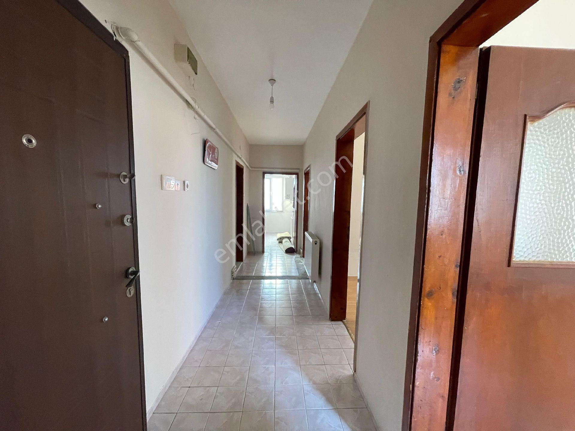 Sahibinden Acill 2+1 Amfi Tiyatro Yanında Kiralık Daire - Görsel 9