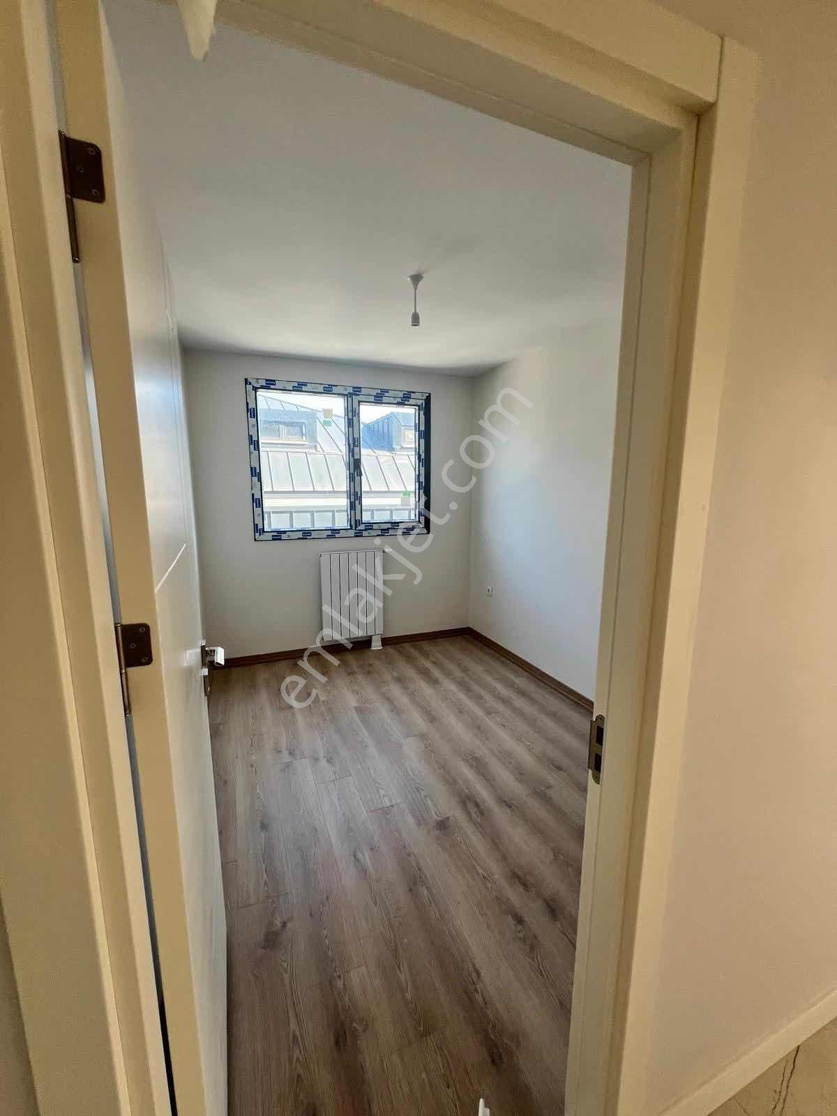 Kiralık 2+1 Daire Yavuztürk Mahallesi Site İçerisinde - Görsel 9