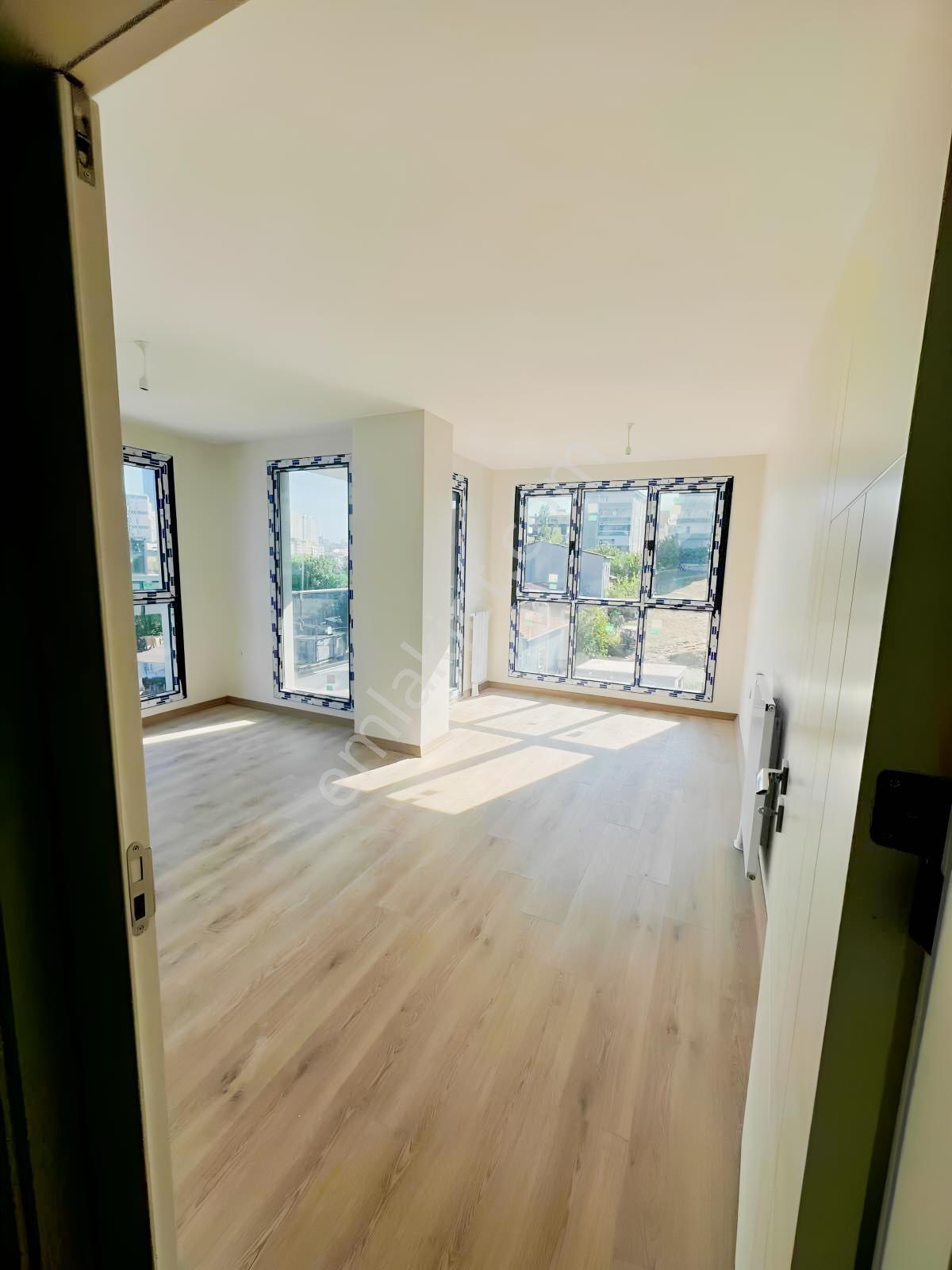 Kiralık 2+1 Daire Yavuztürk Mahallesi Site İçerisinde - Görsel 4
