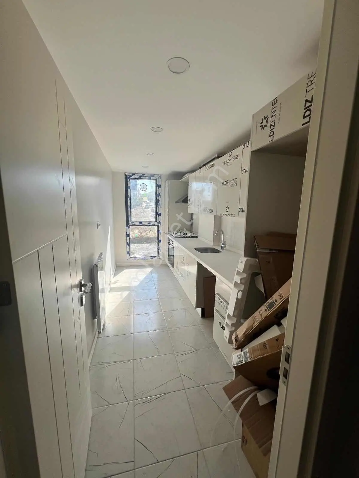 Kiralık 2+1 Daire Yavuztürk Mahallesi Site İçerisinde - Görsel 2