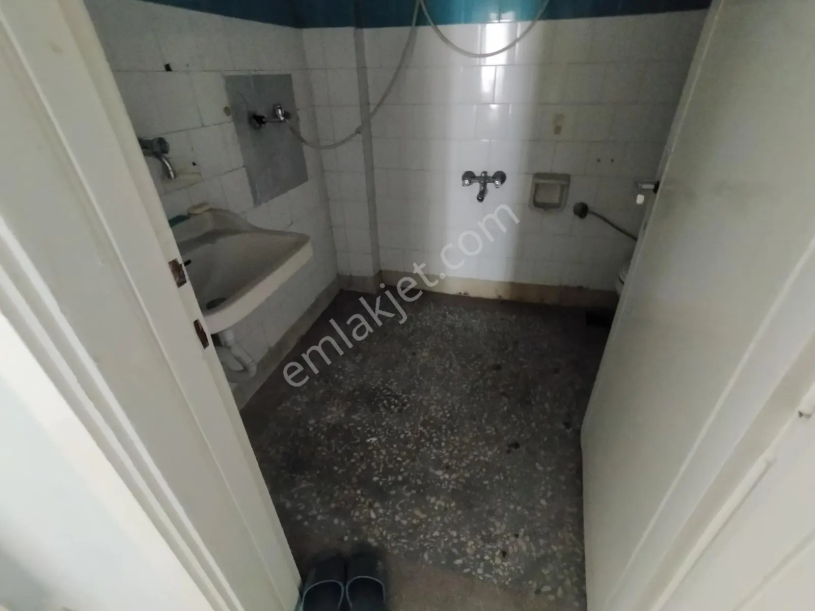 15 Mayısta Çınara Yakın 120m2 3+1 Sobalı Kiralık Daire - Görsel 8