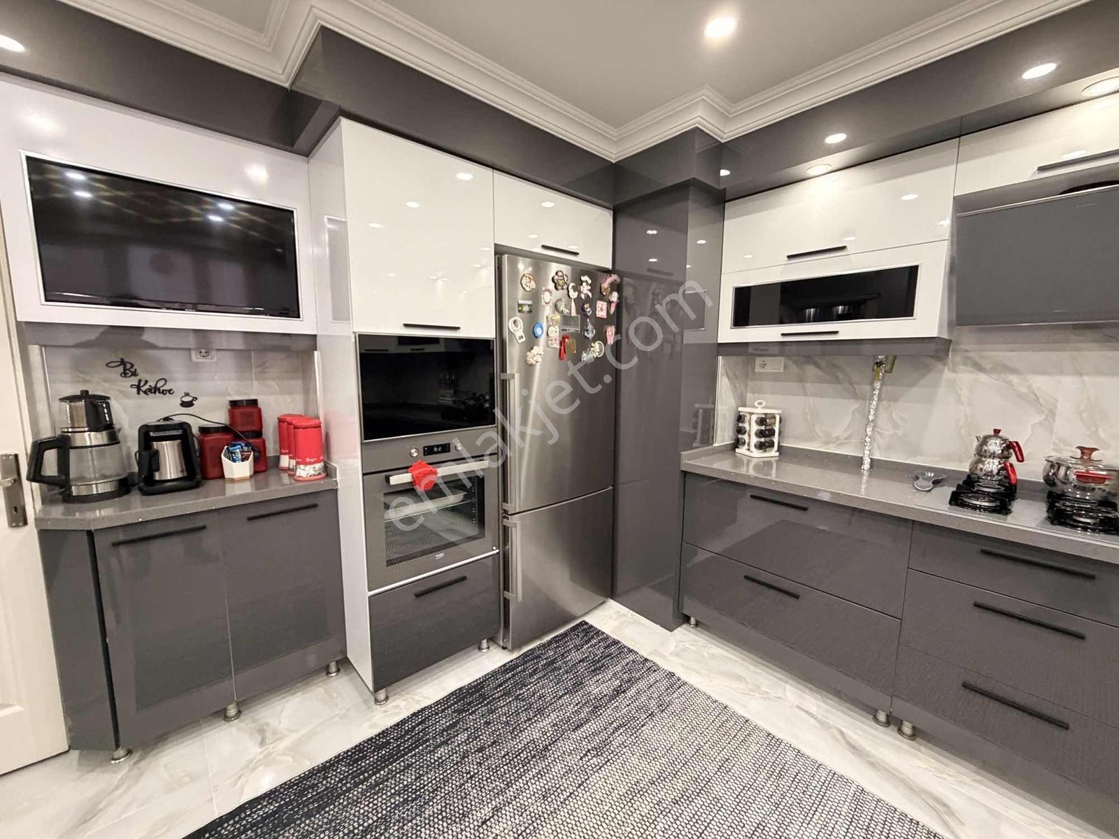 !! Acill Satılık !! " Full Eşyalı " İçi Lüx Yapılmış 3+1 Fırsatı - Görsel 14